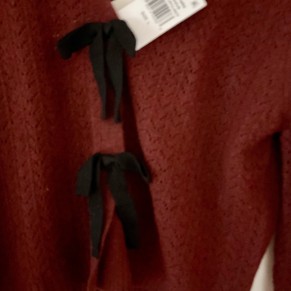 Chic & Belle Women's Burgundy Cardigan - Picture 4 of 5